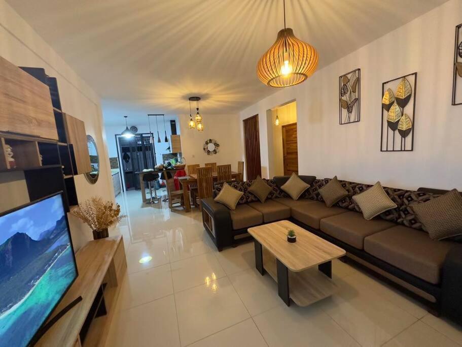 Seasand-Entire Luxury 3 Bd Condo - Close To Beach Flic en Flac Экстерьер фото