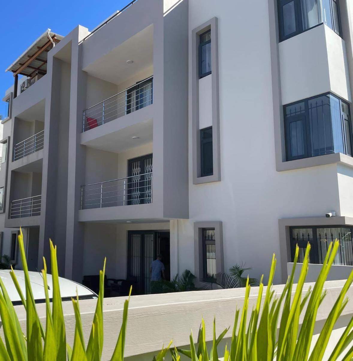 Seasand-Entire Luxury 3 Bd Condo - Close To Beach Flic en Flac Экстерьер фото